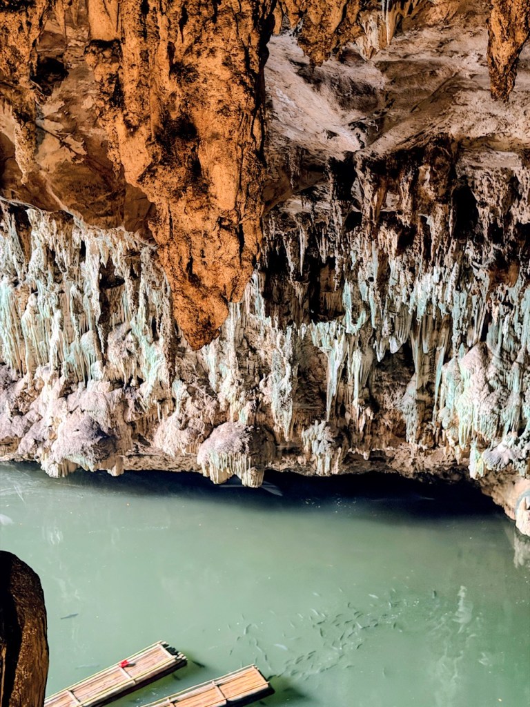 pai-nam-lod-cave-bats