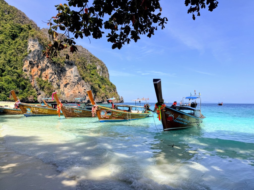 Phi Phi Maya Bay snorkeling
